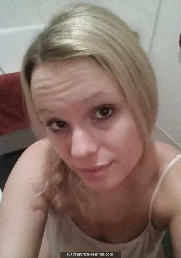 Blondinette qui a envie d&rsquo;une belle rencontre