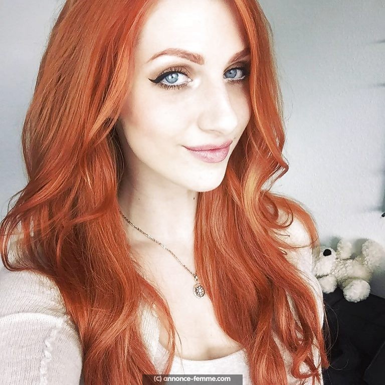 Julia jolie rousse a Angers cherche photographe pour book