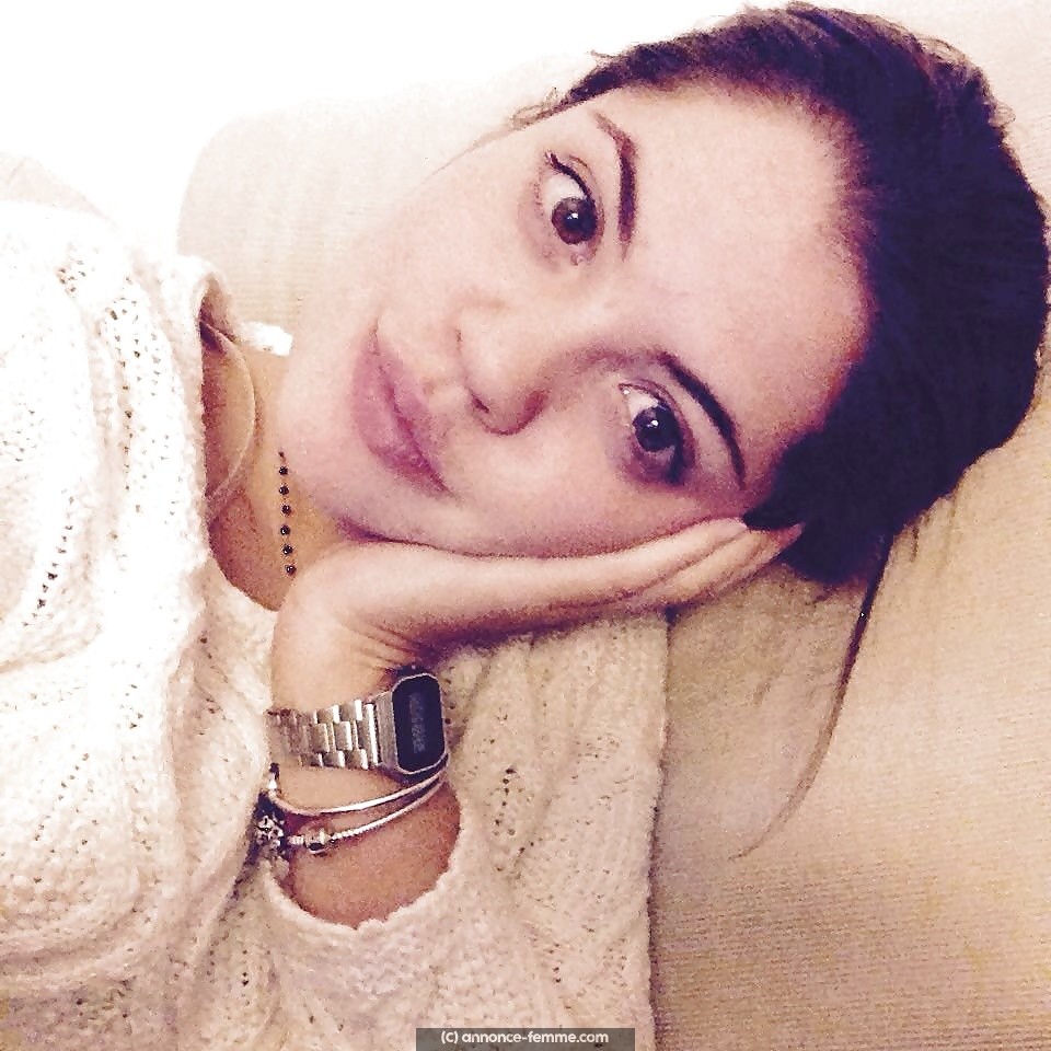 Rencontre sérieuse avec femme pas compliquée qui aime rire a Angers