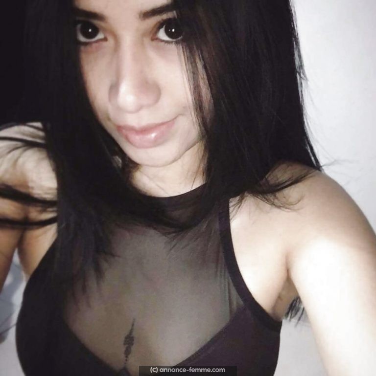 Algérienne sexy pour homme courtois au Mans