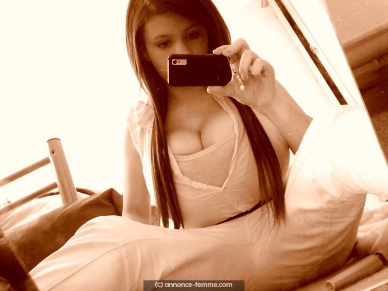 Annonce de Fatia a Valence qui en a marre qu&rsquo;on ne matte que ses seins