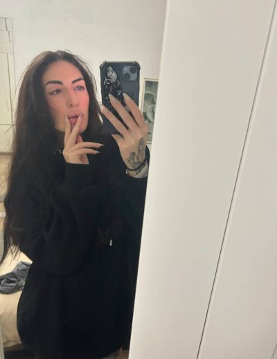 Femme seule cherche homme à Rueil-Malmaison pour rencontre sincère