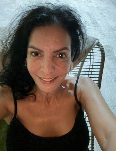 Femme cherche homme discret à Courbevoie pour rencontre sincère
