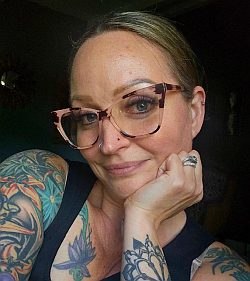 Fréjus — Une femme bien, un homme bien, et sexe discret