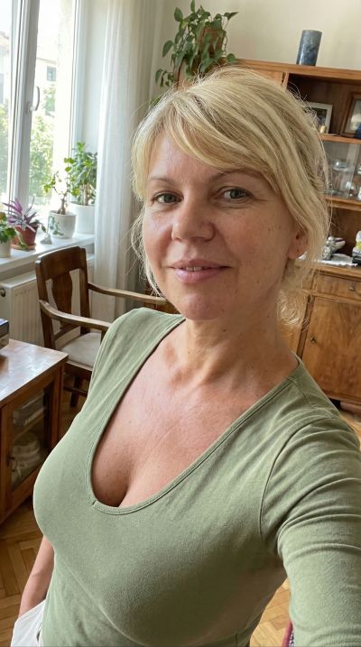 Femme cherche rencontre adulte sincère à Saint-Brieuc