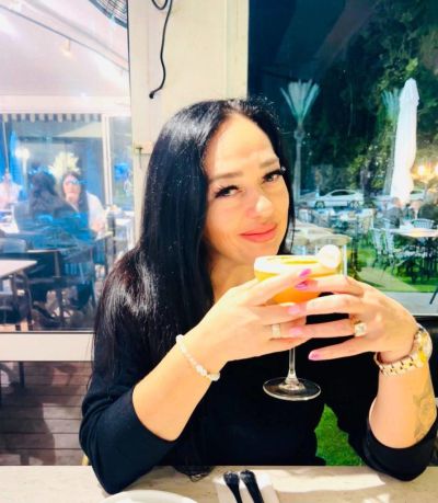 Femme cherche liaison discrète avec homme à Cherbourg