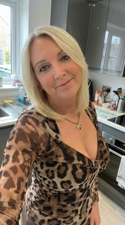 Pas de blabla : Femme cherche homme discret à Challans, femme cherche homme