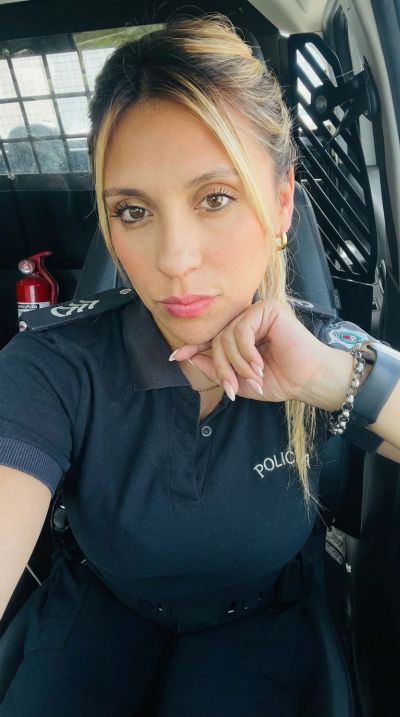 Célibataire libertine à Vannes cherche rencontres discrètes