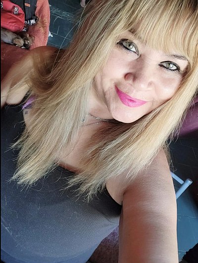 Femme libertine à Valenciennes cherche rencontres discrètes et complices