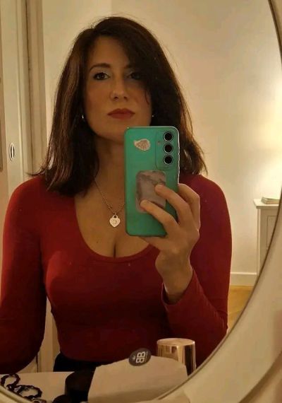 Femme chaude de Blois cherche rencontre discrète avec homme sérieux