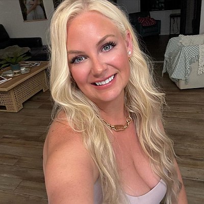 Femme cherche rencontre sexuelle discrète à Hyères