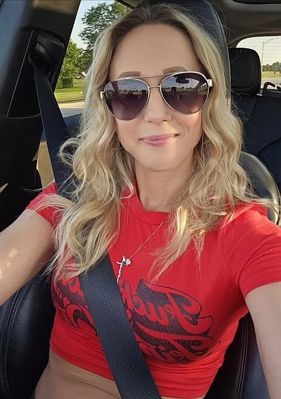 Femme cherche homme discret à Lanester pour rencontres sincères