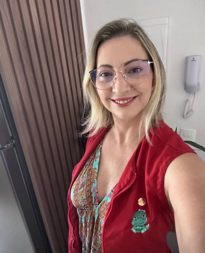 Femme à Bruz cherche rencontre discrète et moments sexe naturels