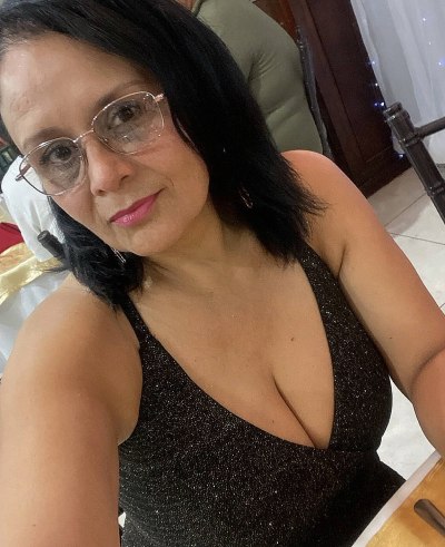 Femme disponible à Ploemeur cherche rencontre authentique