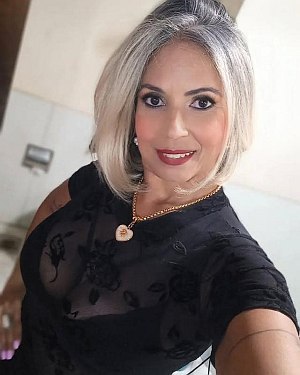 Femme libre à Lens cherche aventure sexe discret sans prise de tête