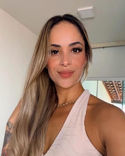 Femme à Vitré cherche relation sans lendemain avec un homme sérieux