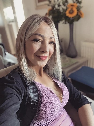 Annonce rencontre femme célibataire à Saint-Herblain cherche homme sincère