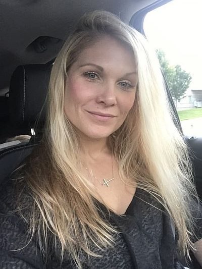 Femme disponible à Vierzon cherche rencontre sérieuse ou discrète