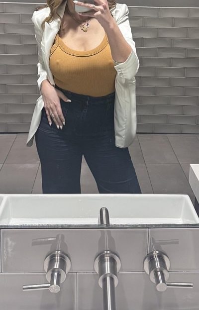 Veuve libertine à Bron cherche rencontres sans tabou