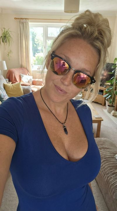 Femme divorcée coquine de Corte cherche rencontres agréables