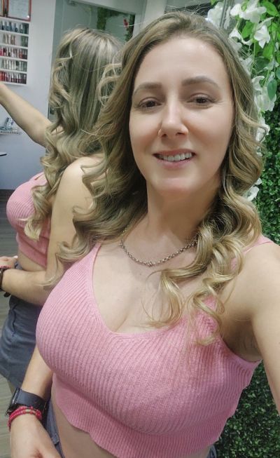 Femme à Montargis cherche rencontres et sexe discret régulier