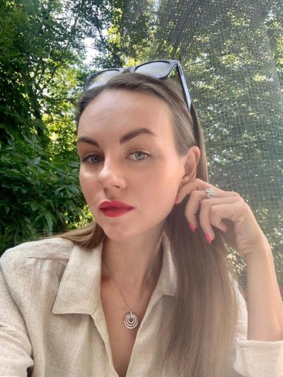 Femme à Les Sables-d&rsquo;Olonne cherche rencontres discrètes et sans prise de tête