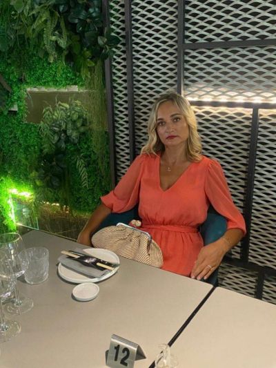 Annonce femme à Olivet cherche homme sincère et attentionné