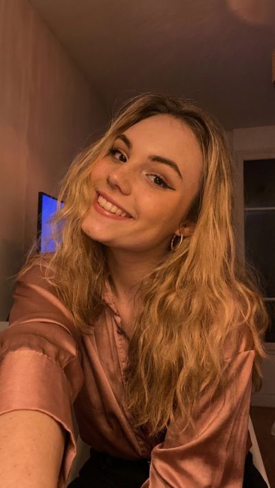 Femme cherche homme sincère pour rencontres à Fréjus