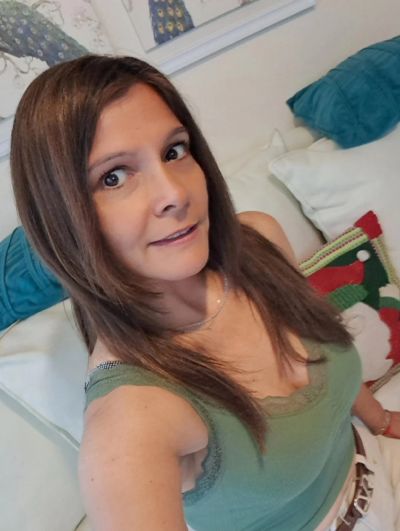 Femme à Lanester cherche homme pour rencontre et sexe discret