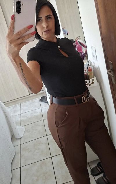 Femme chaude à Aubagne cherche rencontres sérieuses