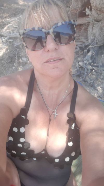 Femme libertine à Pau cherche rencontre sans prise de tête