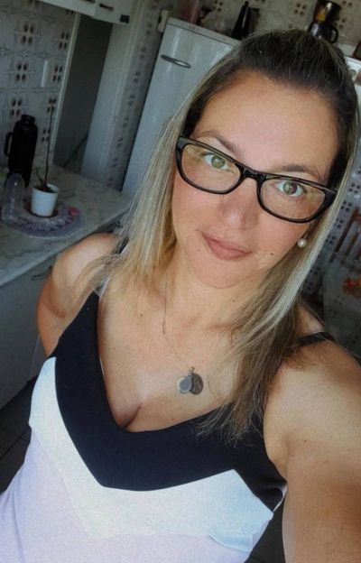 Femme milf à Belfort cherche rencontre discrète avec homme