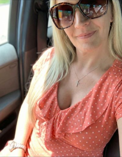 Femme célibataire chaude de Cannes cherche rencontre discrète