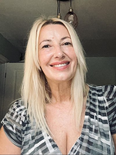 Cougar en quête de sensualité à Auray, sûre de mes envies