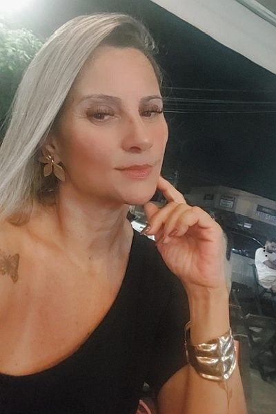 Femme sensuelle à Quimperle — pas de tabous